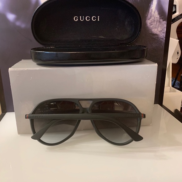 gucci sunglasses 140